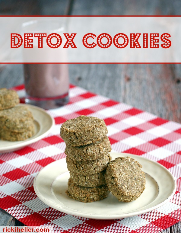 Vegan, sugar-free, grain-free detox cookies on rickiheller.com