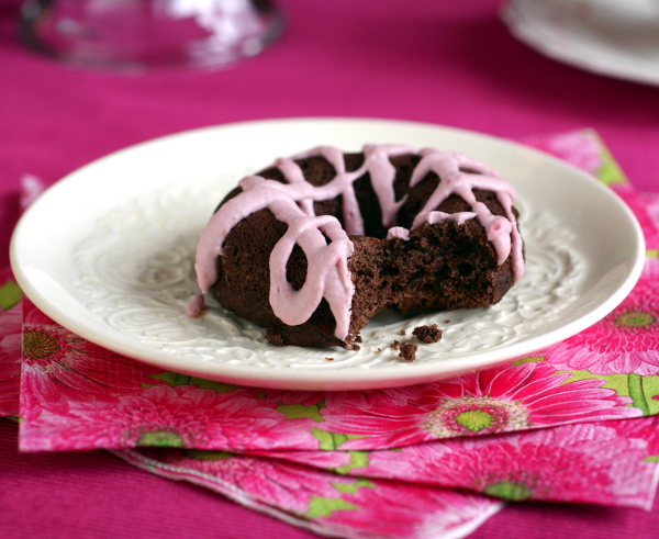 vegan, gluten-free, sugar-free chocolate potato cake donuts recipe