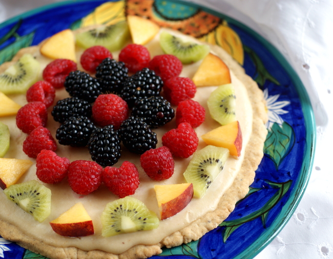 candida friendly fruit pizza with sugarfree crust and frosting on rickiheller.com