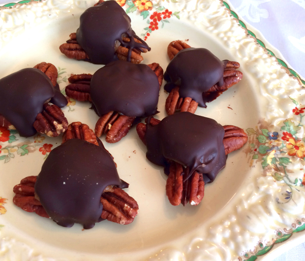 Plate of homemade turtles candy for the candida diet